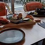 蒙塔格纳戴尔蒙多酒店 3*