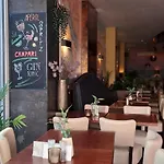 酒店 蒙塔格纳戴尔蒙多酒店 3*