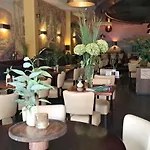 蒙塔格纳戴尔蒙多酒店 酒店