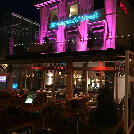 Montagna Delmondo Hotell Valkenburg aan de Geul