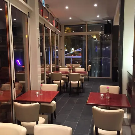 蒙塔格纳戴尔蒙多酒店 3* 法尔肯堡