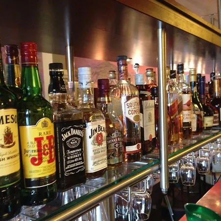 蒙塔格纳戴尔蒙多酒店 3*
