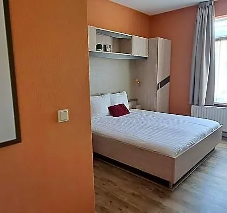 Montagna Delmondo Валкенбург