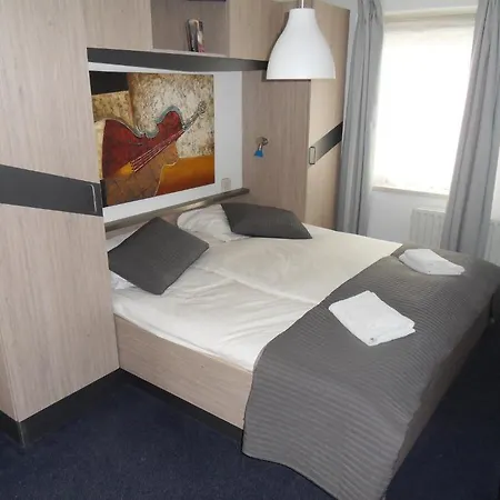 Montagna Delmondo Hotell 3*